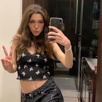 Esenyurt Minyon Tipli Esmer Escort İrem