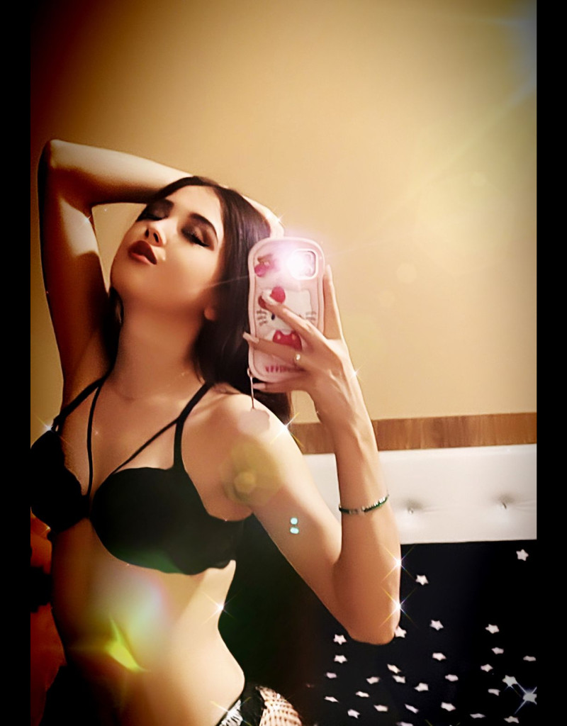 Esenyurt Temposu Yüksek İlişkilerden Çok Keyif Alan Escort Bayan
